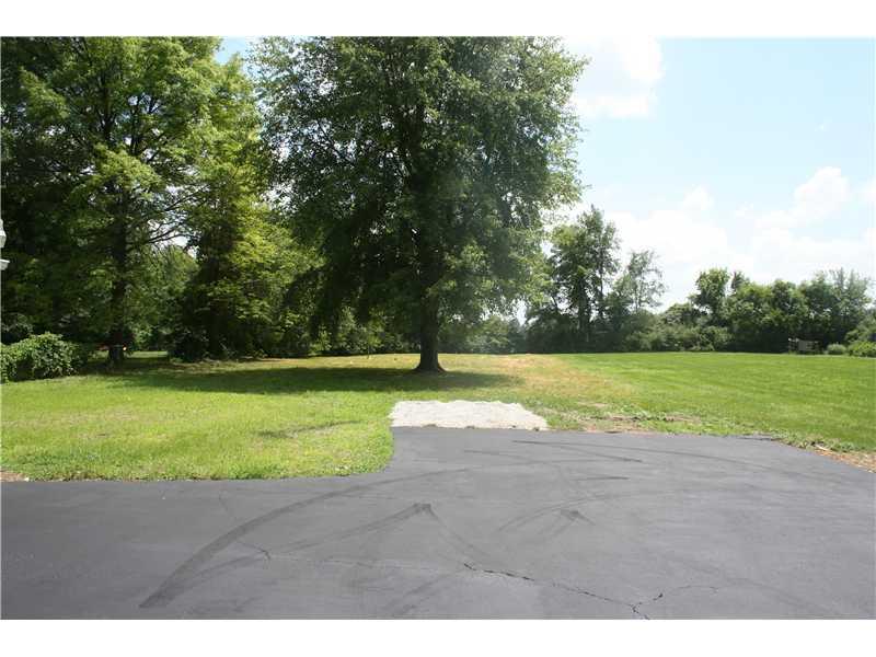 10445 Thompson Road Indianapolis, IN 46239 - Photo 15 of 16 Gallery Image 15