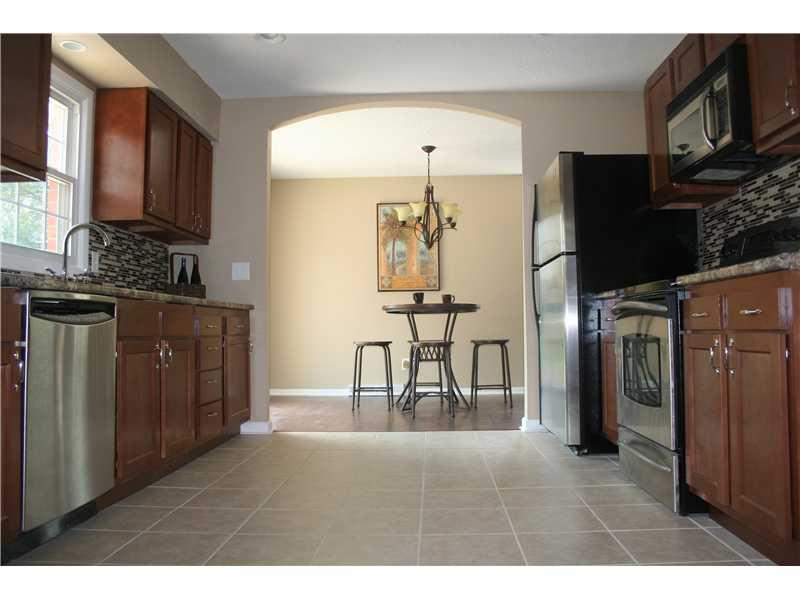10445 Thompson Road Indianapolis, IN 46239 - Photo 3 of 16 Gallery Image 3