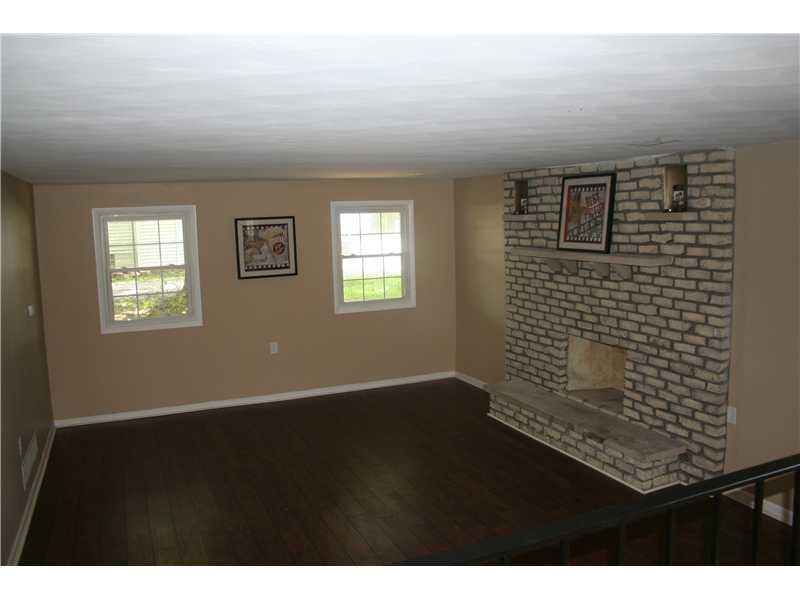 10445 Thompson Road Indianapolis, IN 46239 - Photo 7 of 16 Gallery Image 7