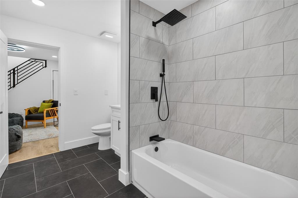 651 20th Street Northwest Largo, FL 33770 - Photo 17 of 42