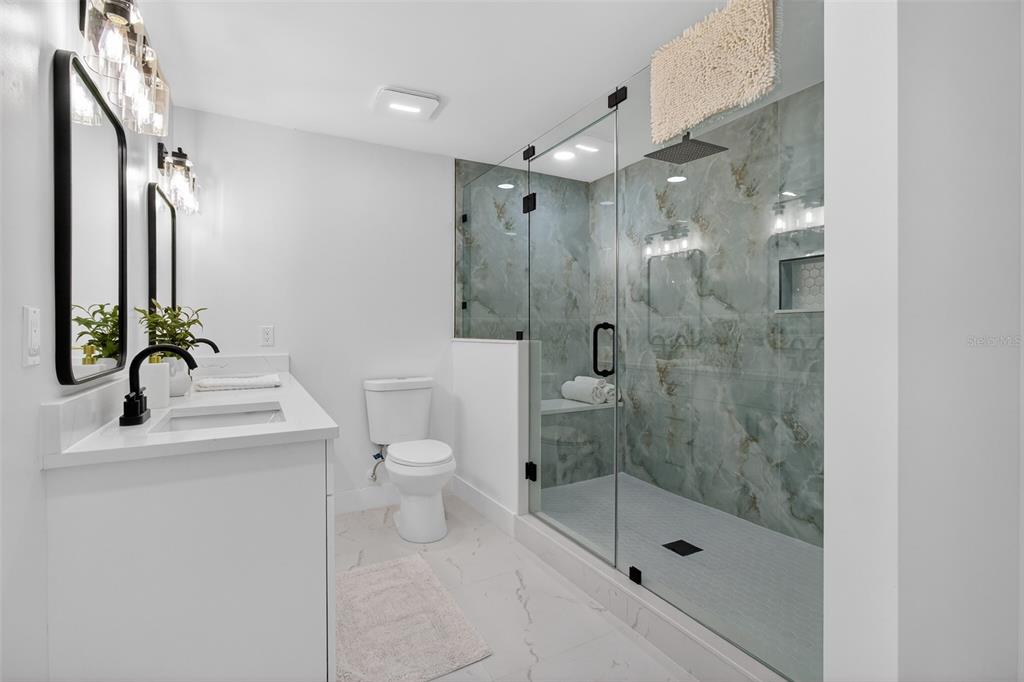 651 20th Street Northwest Largo, FL 33770 - Photo 22 of 42