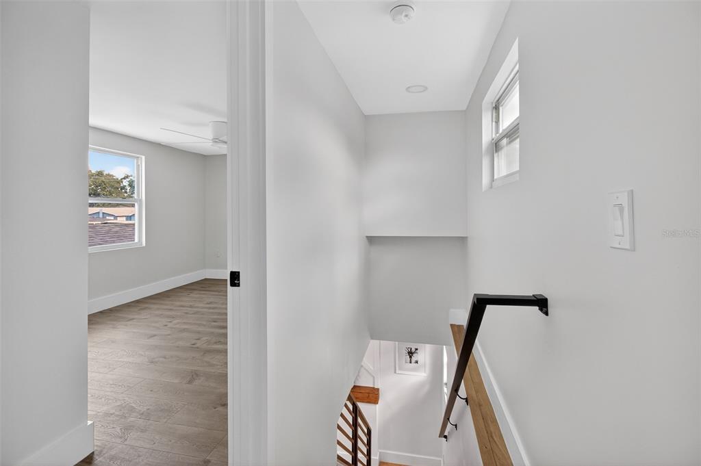 651 20th Street Northwest Largo, FL 33770 - Photo 32 of 42