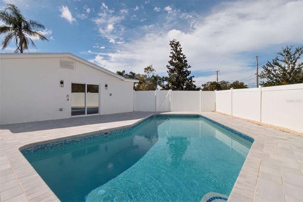 651 20th Street Northwest Largo, FL 33770 - Photo 35 of 42