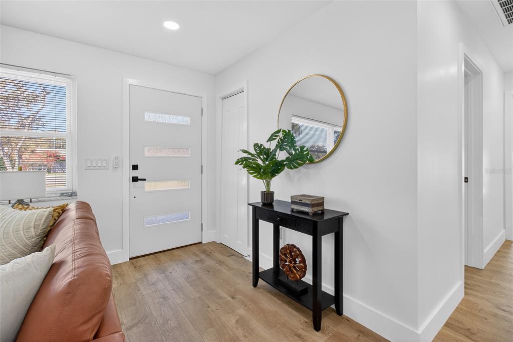 651 20th Street Northwest Largo, FL 33770 - Photo 6 of 42