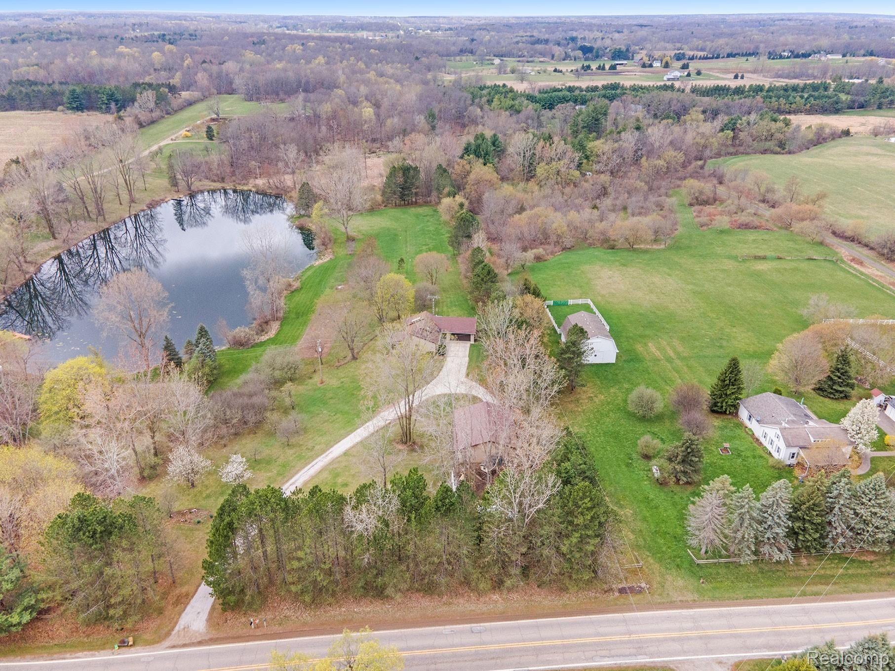 1655 Gray Road Lapeer, MI 48446 - Photo 16 of 36 210412-Brennan-1655-Gray-Road---Aerials---009.jpg
