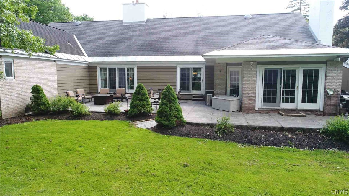 129 Gilbert Road New Hartford, NY 13413 - Photo 3 of 25