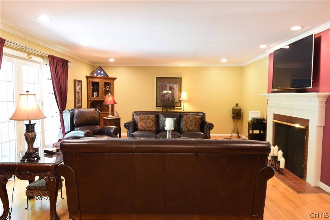 129 Gilbert Road New Hartford, NY 13413 - Photo 9 of 25