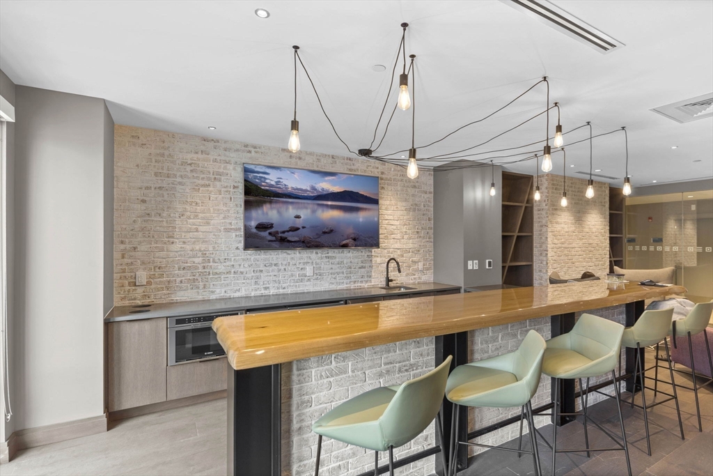 45 Lewis Street, Unit 303 Boston, MA 02128 - Photo 21 of 34