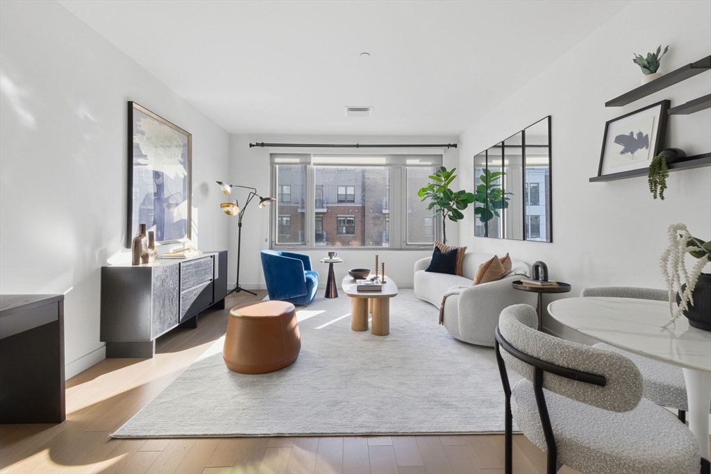 45 Lewis Street, Unit 303 Boston, MA 02128 - Photo 5 of 34