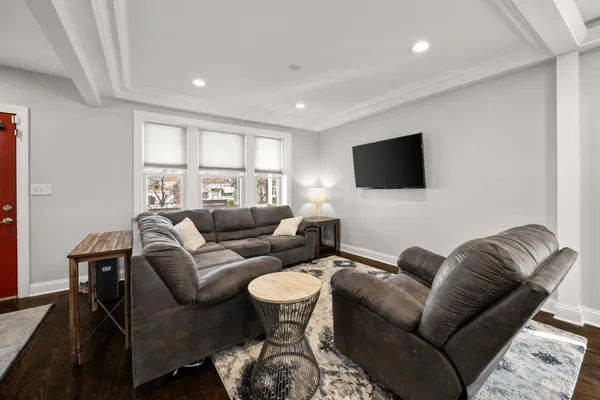 $625,000 | 5422 North Natoma Avenue, Chicago, IL 60656