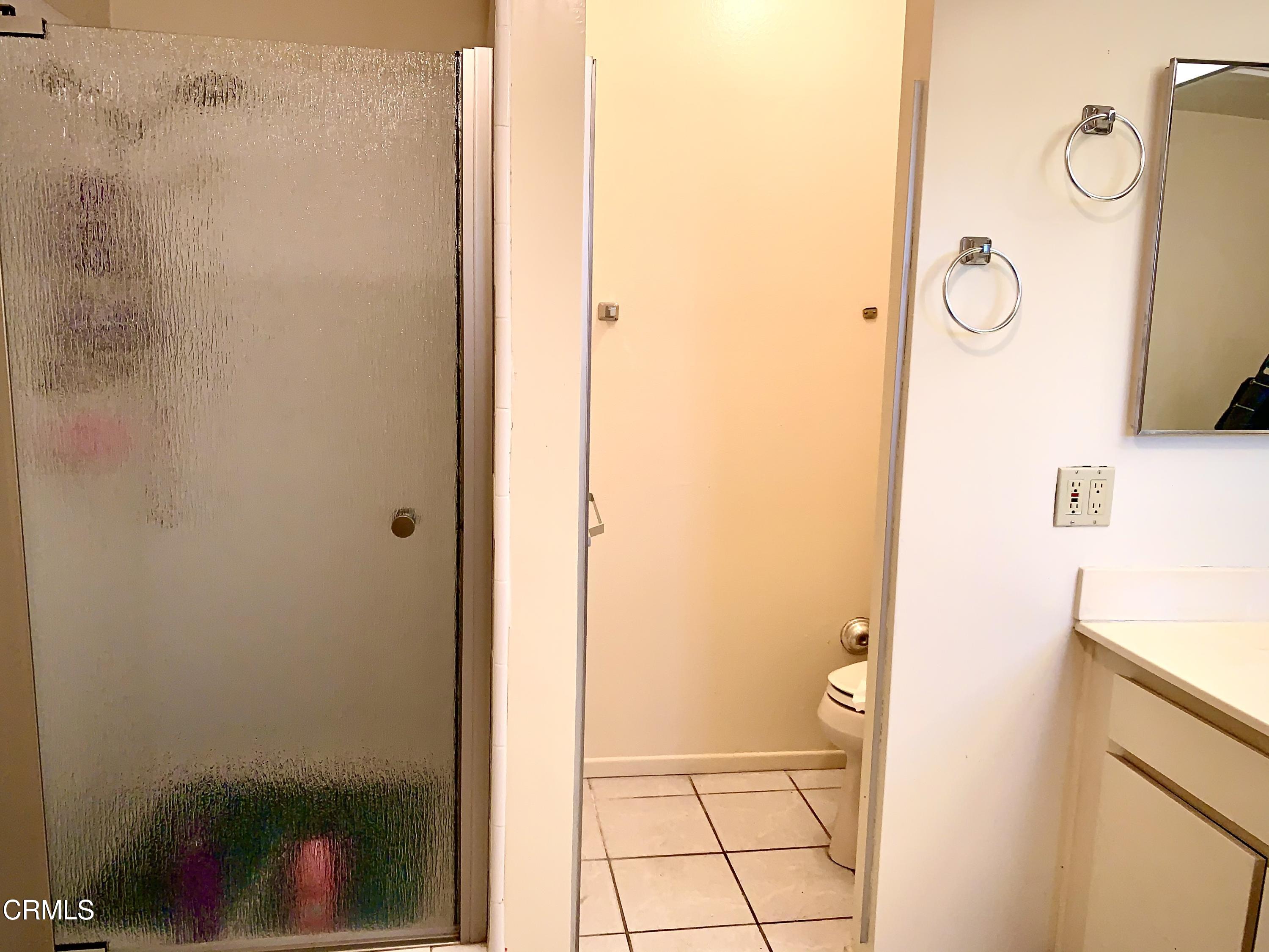 3232 La Vina Way Pasadena, CA 91107 - Photo 17 of 27 a bathroom with a sink