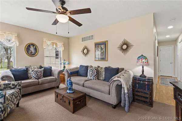 $250,000 | 301 10th Street, Crocker, MO 65452