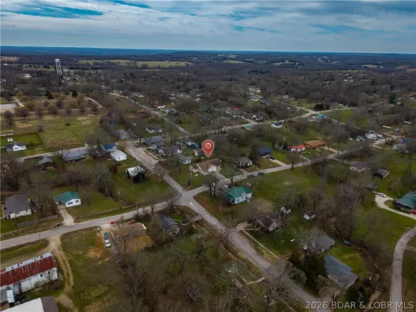 $250,000 | 301 10th Street, Crocker, MO 65452