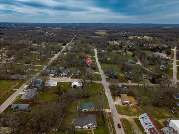 $250,000 | 301 10th Street, Crocker, MO 65452