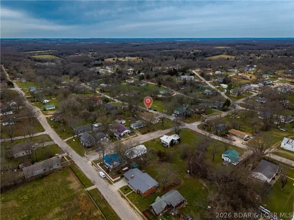 $250,000 | 301 10th Street, Crocker, MO 65452