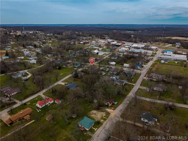 $250,000 | 301 10th Street, Crocker, MO 65452