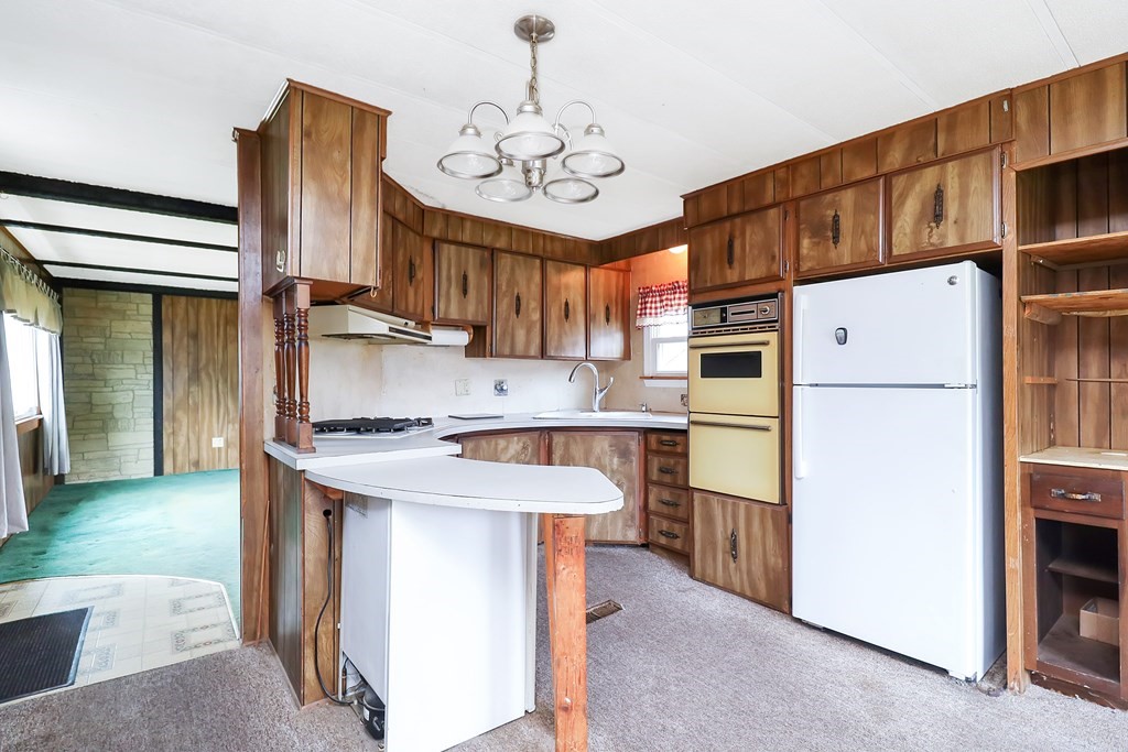 268 Palmer Road, Unit 64 Monson, MA 01057 - Photo 5 of 23