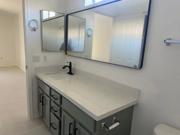 $2,050 | 2250 East Deer Valley Drive, Unit 29, Phoenix, AZ 85024