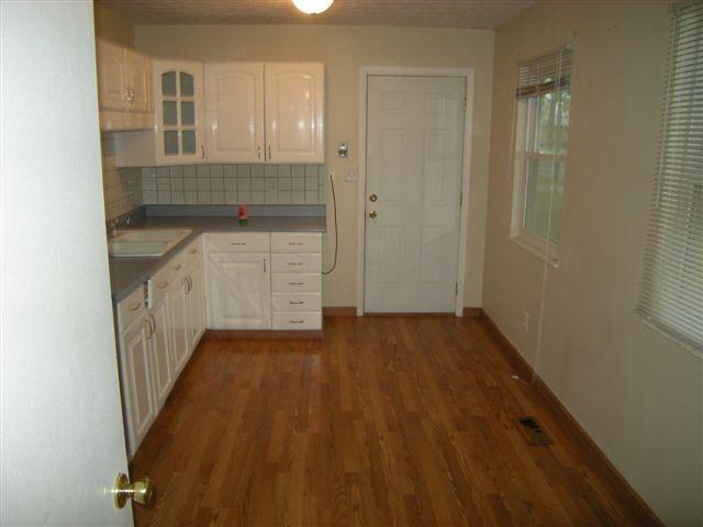 1893 Woodette Road Columbus, OH 43232 - Photo 3 of 9 Gallery Image 3