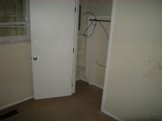 1893 Woodette Road Columbus, OH 43232 - Photo 7 of 9 Gallery Image 7