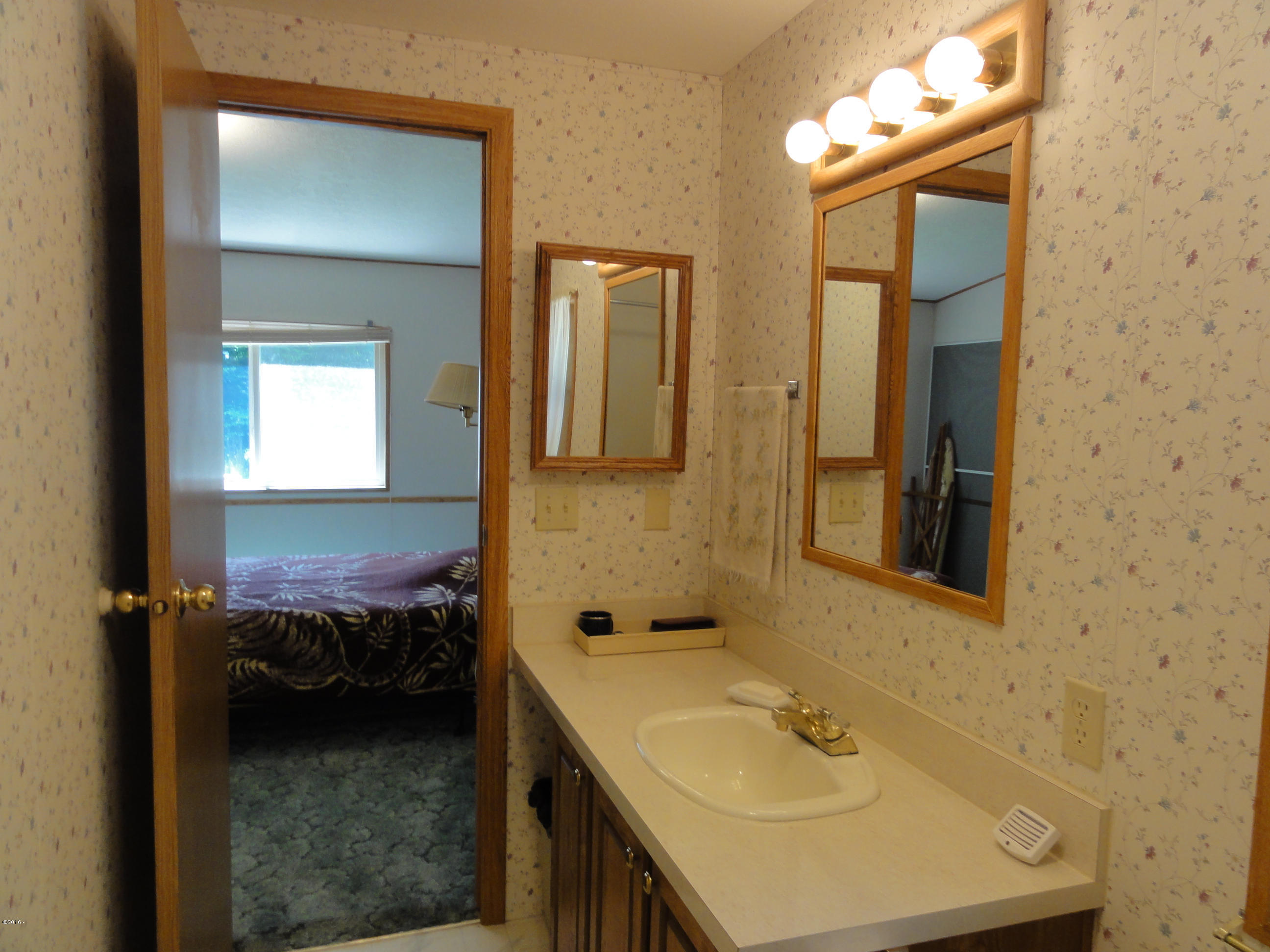5679 South Immonen Road Lincoln City, OR 97367 - Photo 37 of 45 DSC03347