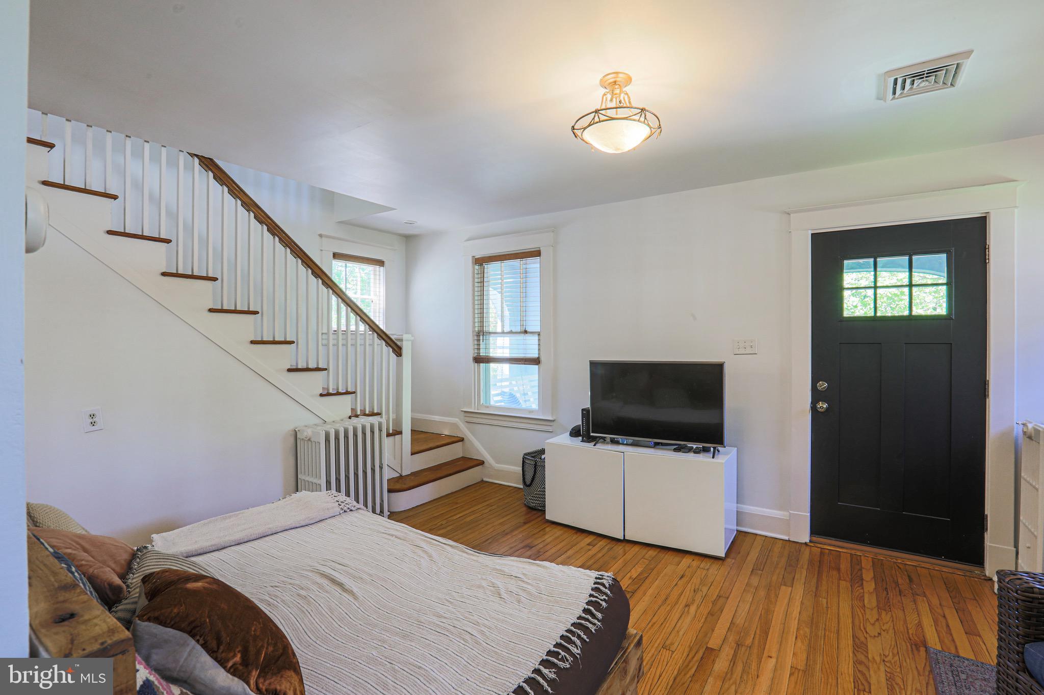 6009 Sycamore Road Baltimore, MD 21212 - Photo 4 of 26 Gallery Image 4