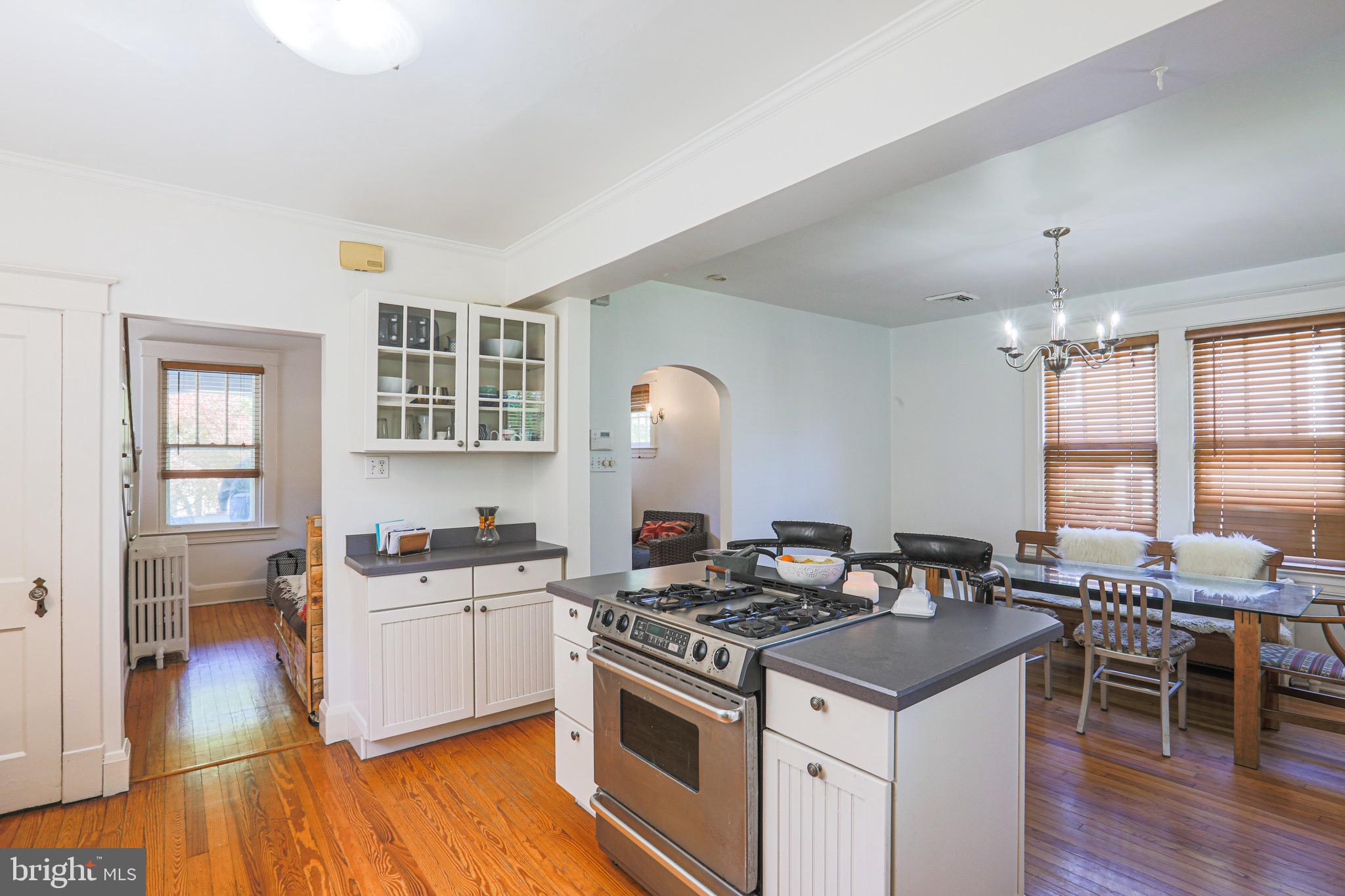 6009 Sycamore Road Baltimore, MD 21212 - Photo 6 of 26 Gallery Image 6