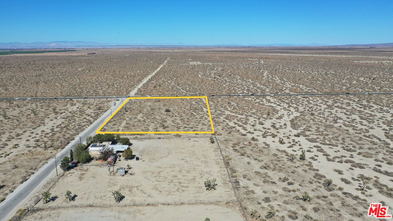 75-th 75-th Street Pearblossom, CA 93553 - Photo 3 of 17 a view of sky view