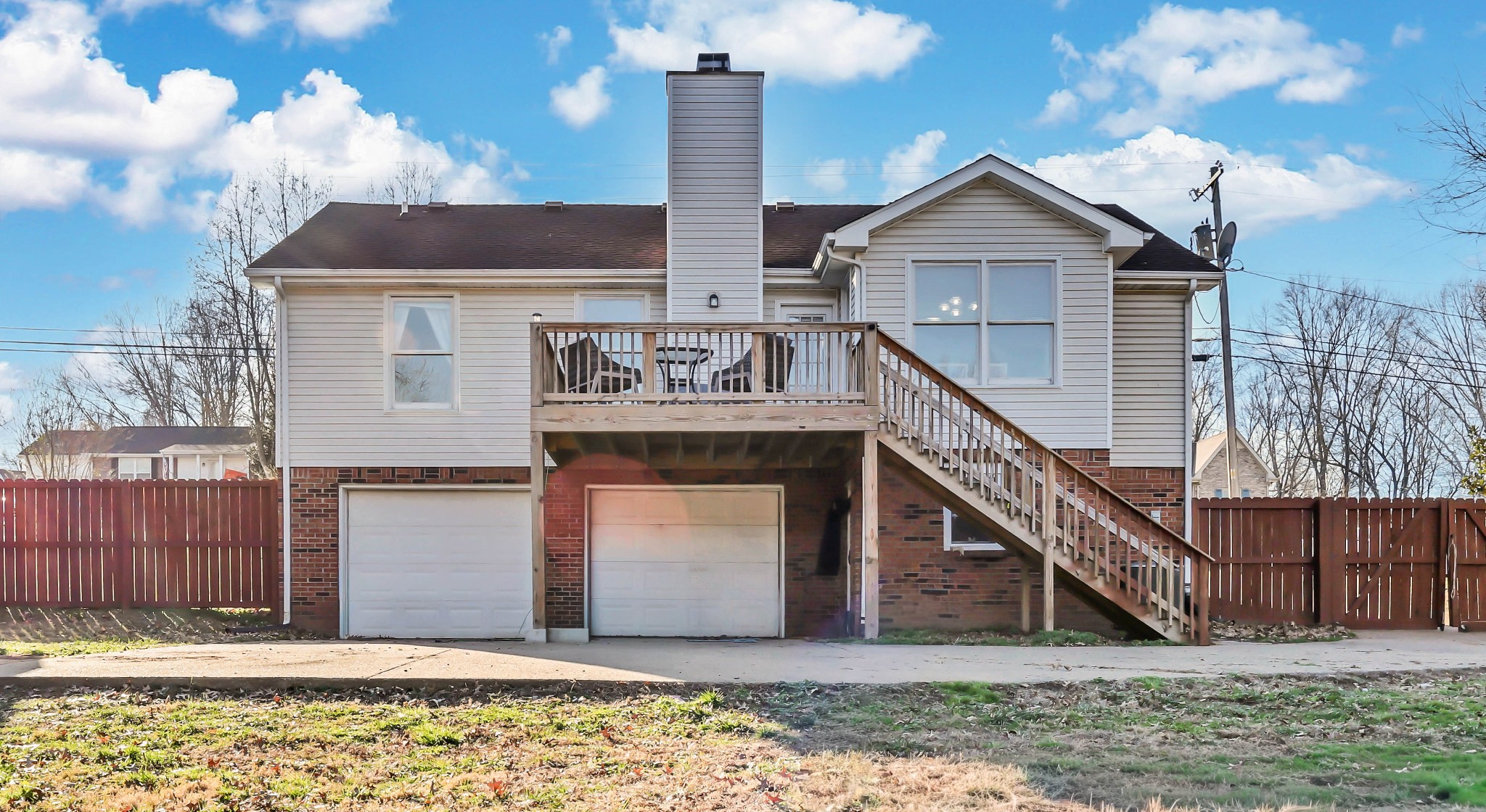 1440 McClardy Road Clarksville, TN 37042 - Photo 26 of 33 a front view of house with a garden