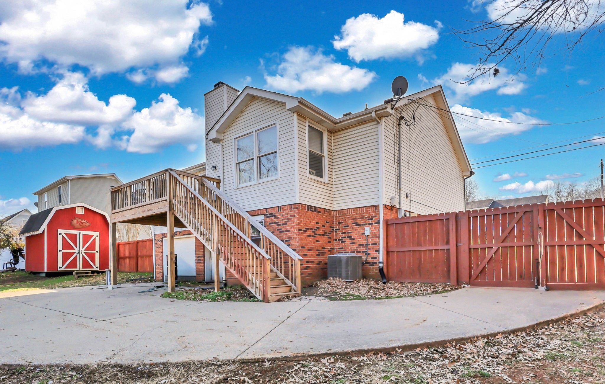 1440 McClardy Road Clarksville, TN 37042 - Photo 27 of 33 a view of a house