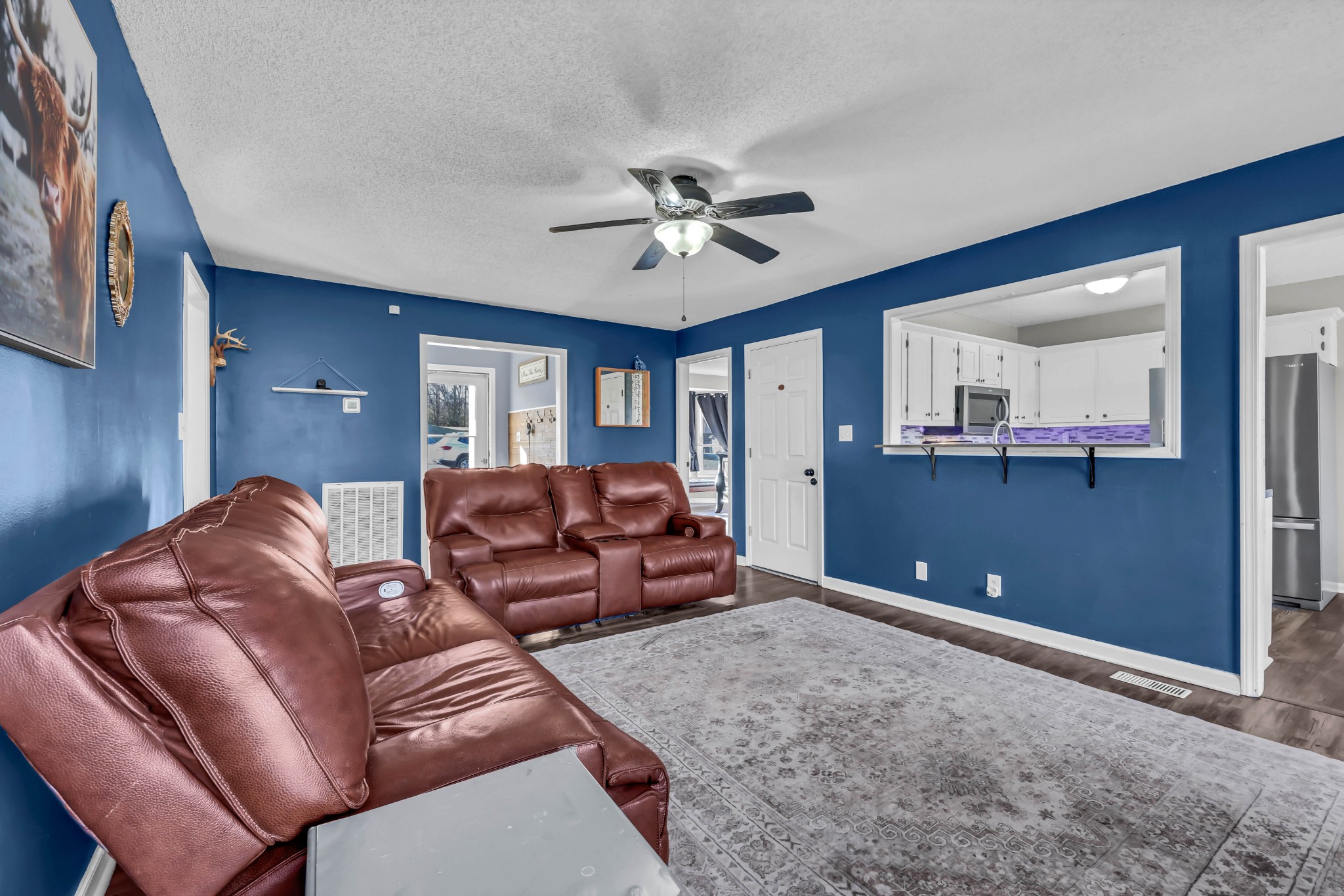 1440 McClardy Road Clarksville, TN 37042 - Photo 8 of 33 a living room with furniture
