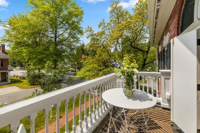 $1,689,000 | 39 Elm Street, Unit B, Woodstock, VT 05091