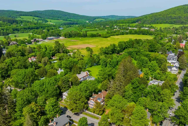 $1,689,000 | 39 Elm Street, Unit B, Woodstock, VT 05091