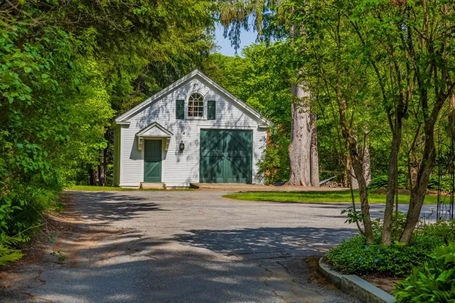 $1,689,000 | 39 Elm Street, Unit B, Woodstock, VT 05091