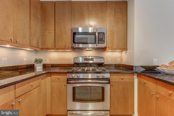 1210 R Street Northwest, Unit 201 Washington, DC 20009 - Photo 3 of 27