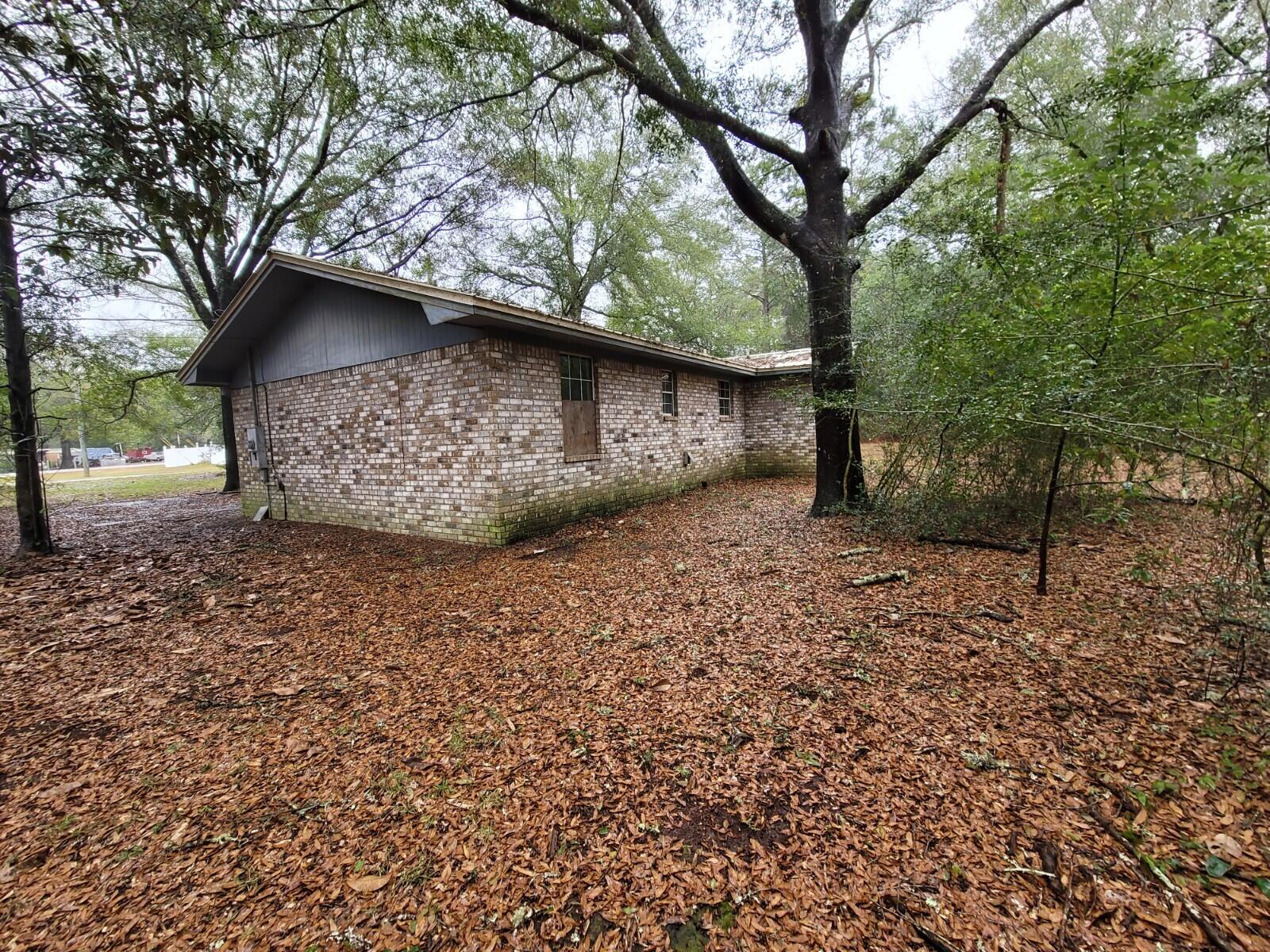525 German Club Road DeFuniak Springs, FL 32433 - Photo 2 of 7 20220120_095530 - Copy