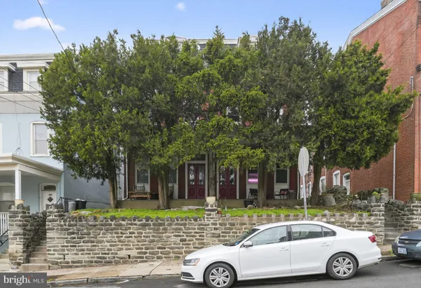 $1,075 | 3507 Indian Queen Lane, Philadelphia, PA 19129