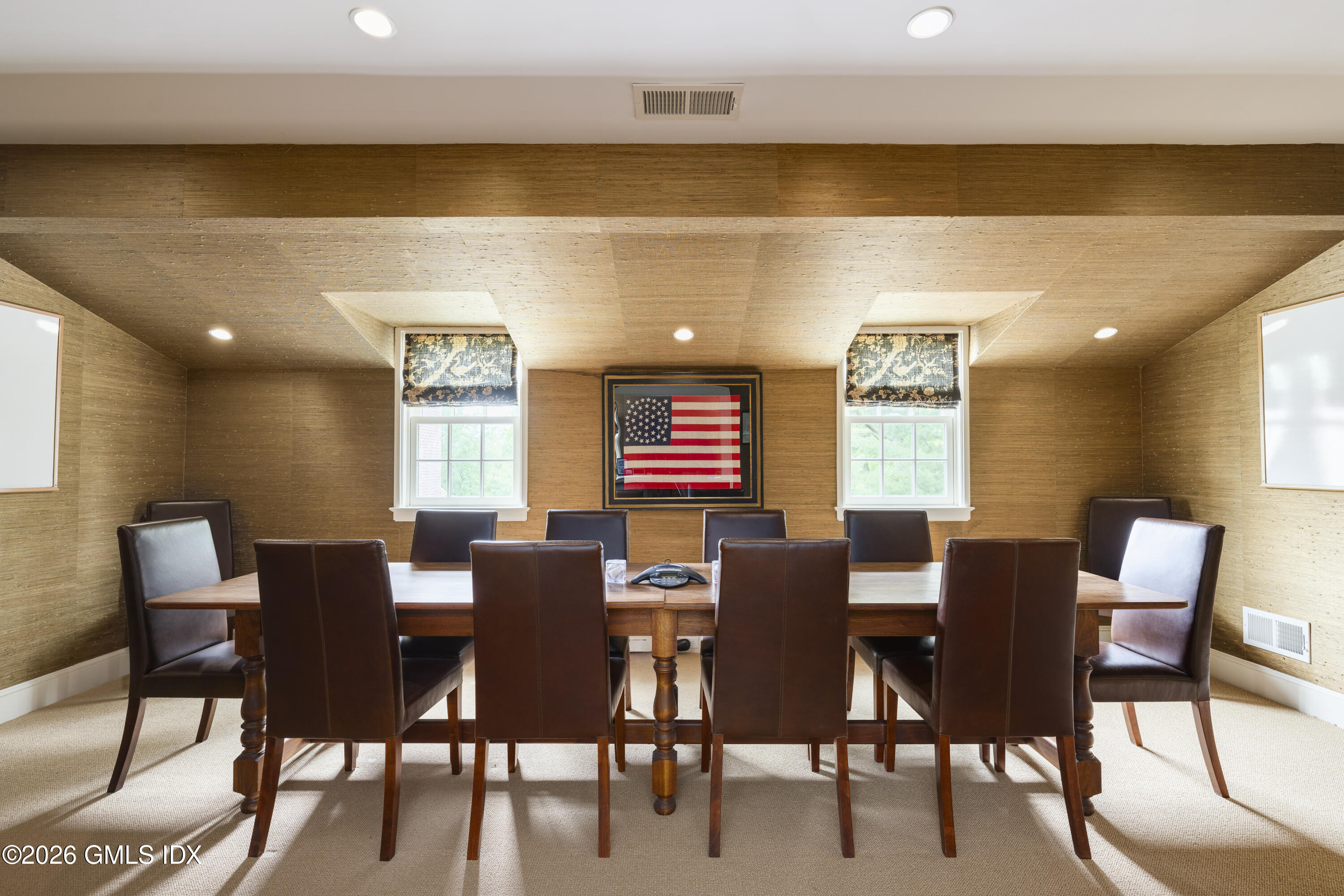 865 Hollow Tree Ridge Road Darien, CT 06820 - Photo 23 of 47 office over garage