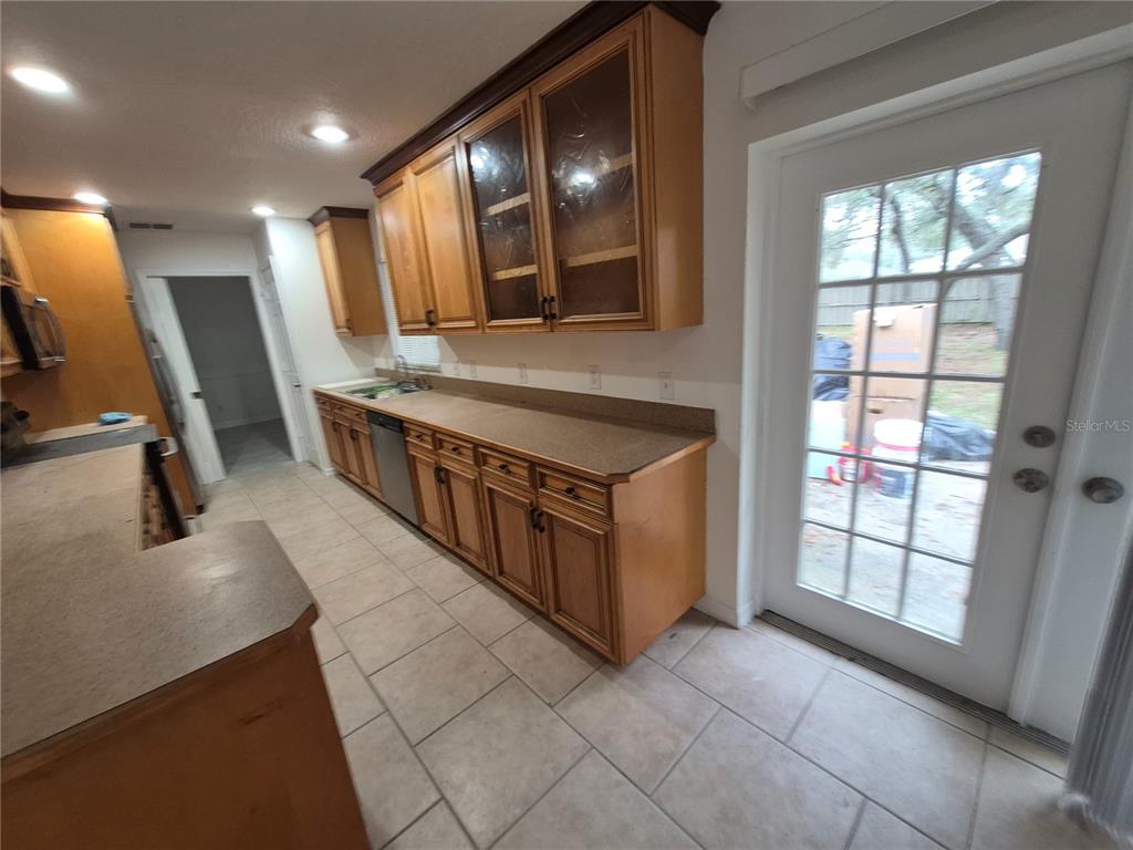 838 West Homeway Loop Citrus Springs, FL 34434 - Photo 5 of 23