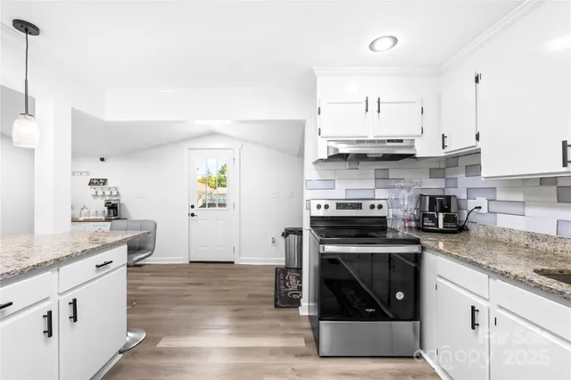 $265,000 | 911 Wilson W Lee Boulevard, Statesville, NC 28677