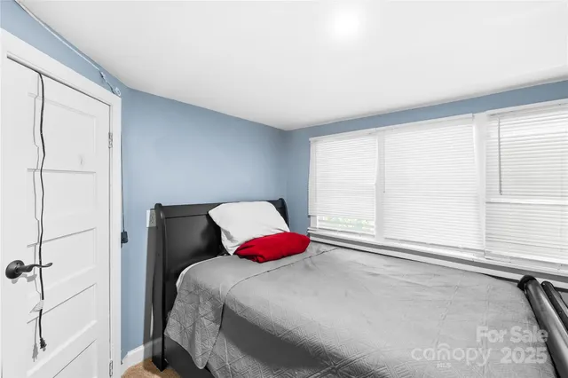 $265,000 | 911 Wilson W Lee Boulevard, Statesville, NC 28677