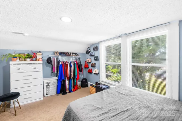 $265,000 | 911 Wilson W Lee Boulevard, Statesville, NC 28677