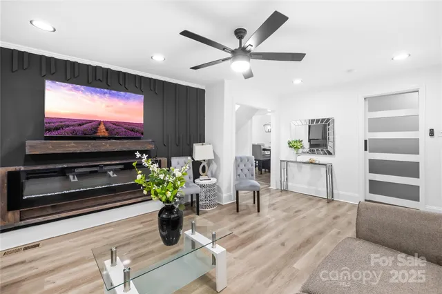 $265,000 | 911 Wilson W Lee Boulevard, Statesville, NC 28677