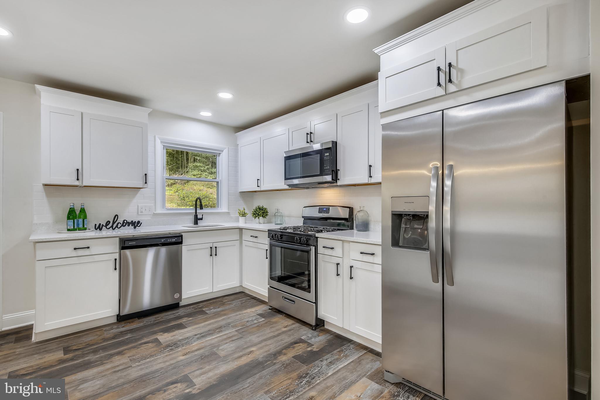 7014 Ashbury Drive Springfield, VA 22152 - Photo 9 of 62