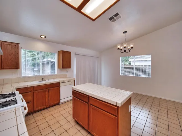 $465,000 | 4910 Hearthwood Court, Stockton, CA 95206