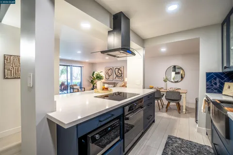 $478,888 | 440 North Civic Drive, Unit 201, Walnut Creek, CA 94596