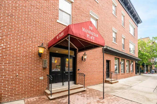$3,800 | 98 Park Avenue, Unit 2A, Hoboken, NJ 07030