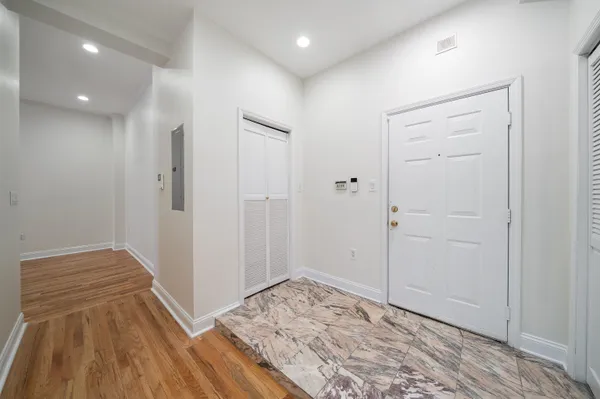 $3,800 | 98 Park Avenue, Unit 2A, Hoboken, NJ 07030