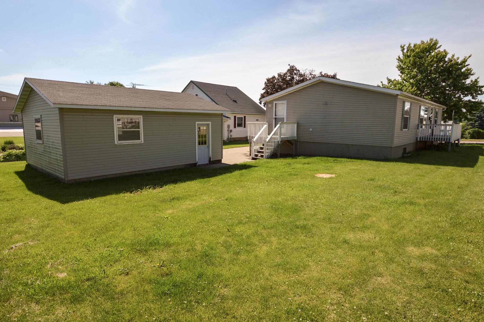 1440 7th Street Fennimore, WI 53809 - Photo 3 of 43