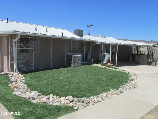 $394,000 | 6085 South Euclid Drive, Claypool, AZ 85532